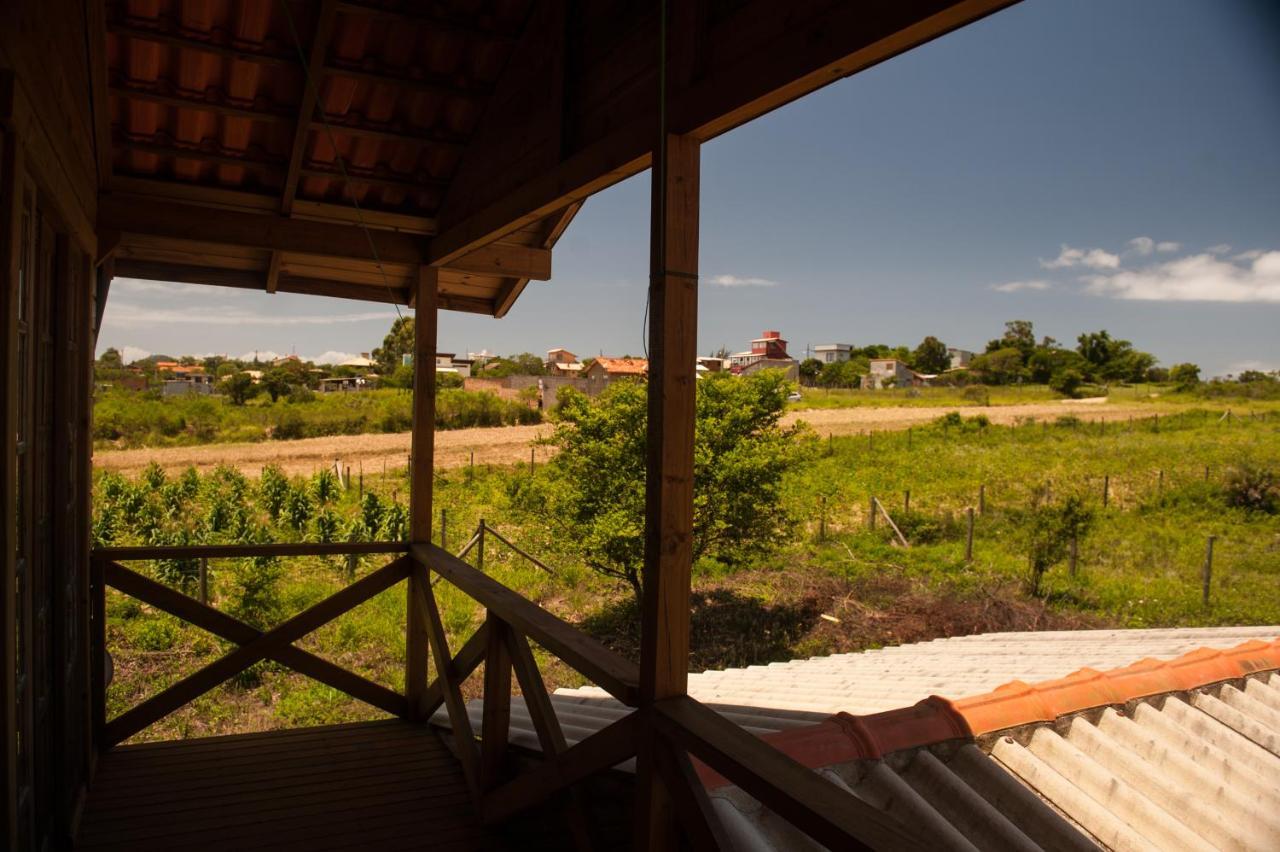 Casa Na Praia Do Rosa Com Piscina Имбитуба Экстерьер фото